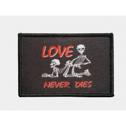 Patch "Love Never Dies" mit...